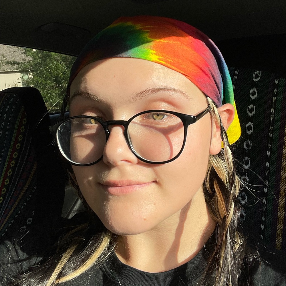 Meet your Posher, Madeline